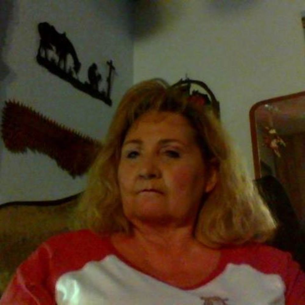 Meet your Posher, Connie